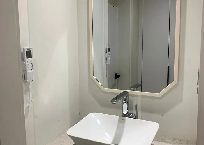 別墅 Hongs House 2 5br 4ba Near Station Myeongdong Itaewon *