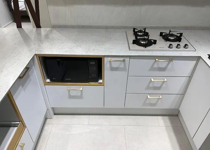Hongs House 2 5br 4ba Near Station Myeongdong Itaewon 首爾