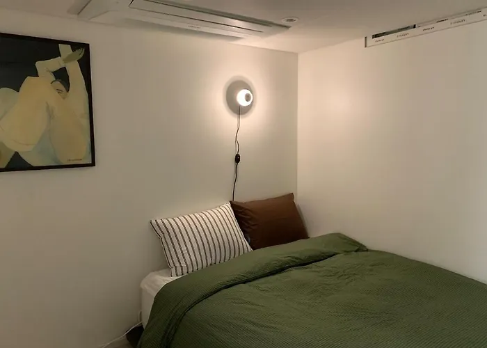 Hongs House 2 5br 4ba Near Station Myeongdong Itaewon 首爾